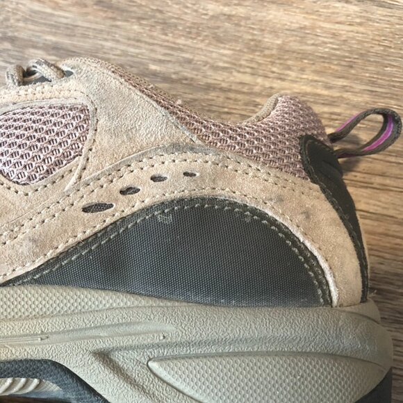 New Balance 646 Brown Suede Hiking Trail Shoes Women US8.5 Water resistance - Picture 11 of 11